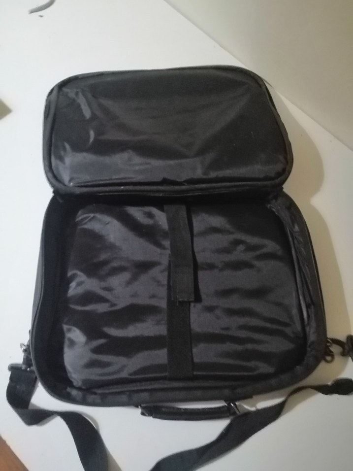 Siyah Deri Laptop Çantası - Görsel 3