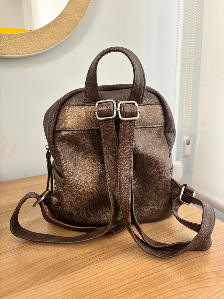 Kahverengi Deri Sırt Çantası - Görsel 3