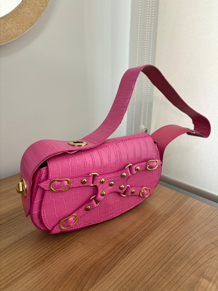 Pembe Parlak Deri Kadın Omuz Çantası - Görsel 3