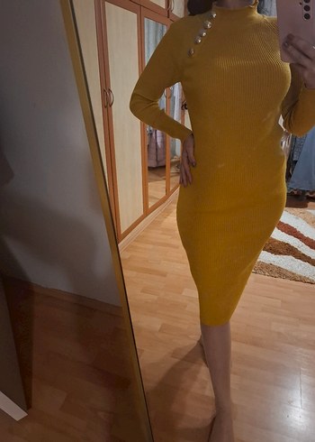 Sarı Yüksek Yakalı Düğmeli Kadın Triko Elbise - Görsel 2