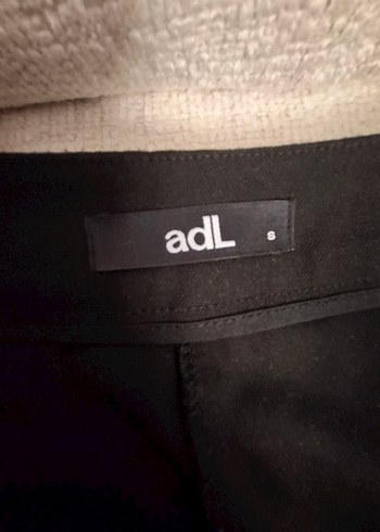 Adl Siyah Kadın Midi Kumaş Pantolon - Görsel 3