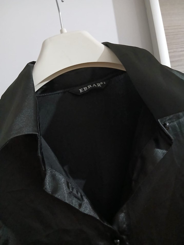 Saten Görünümlü Siyah Uzun Kollu Gömlek - Görsel 2