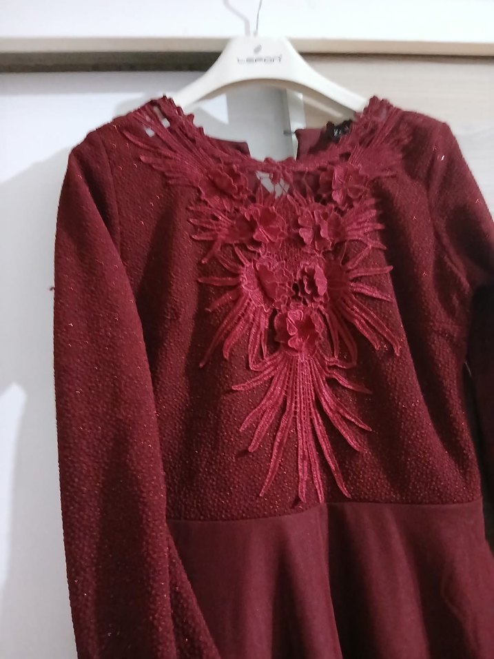 Bordo Uzun Kollu Nakışlı Abiye Elbise - Görsel 2