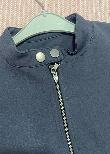 Kadın Gri Fermuarlı Kolsuz Yelek - Görsel 2