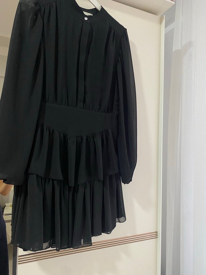 Siyah V Yaka Midi Robalı Strappy Elbise - Görsel 4