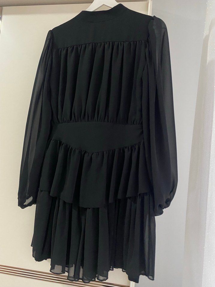 Siyah V Yaka Midi Robalı Strappy Elbise - Görsel 2