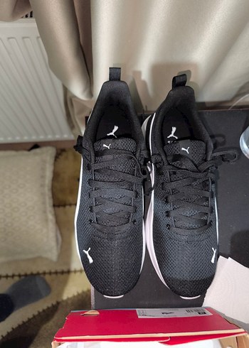 Siyah Beyaz PUMA SIFIR ERKEK SPOR 42 NUMARA - Görsel 3