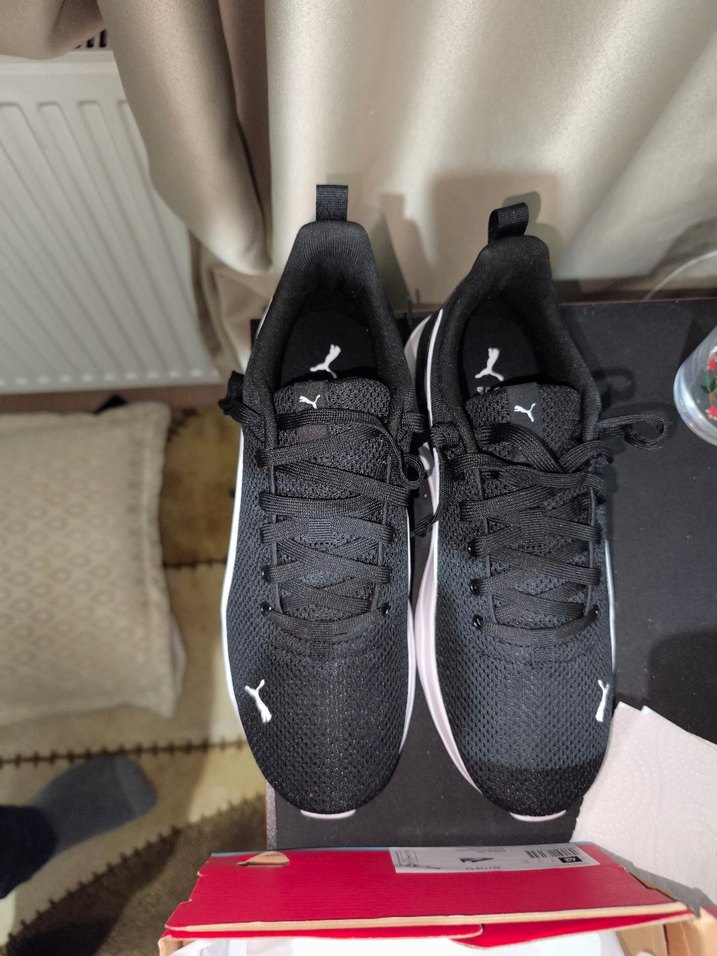 Siyah Beyaz PUMA SIFIR ERKEK SPOR 42 NUMARA - Görsel 3