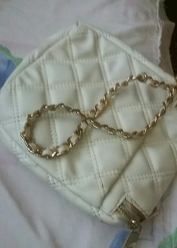 Beyaz Nakışlı Zincir Detaylı Kadın Çanta - Görsel 2