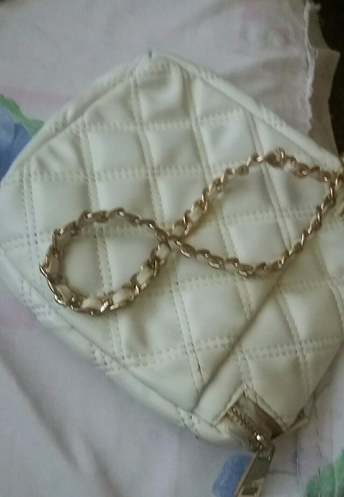 Beyaz Nakışlı Zincir Detaylı Kadın Çanta - Görsel 2