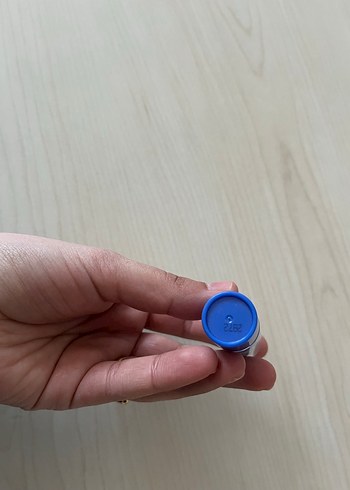 Renkli Mavi Dudak Koruyucu SPF 15 - Görsel 3