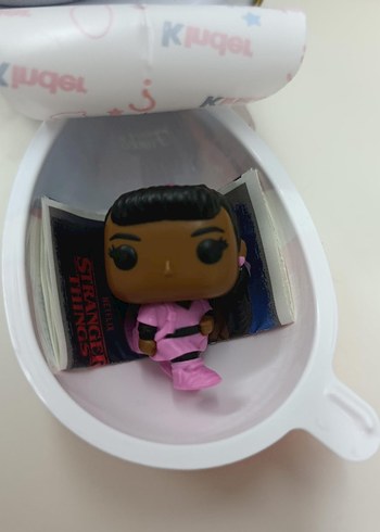 Kinder Joy Stranger Things Erica Figür - Görsel 2