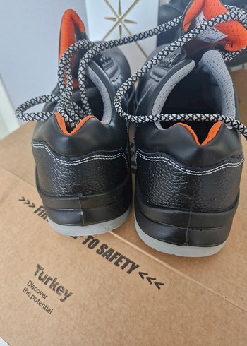 Siyah Bağcıklı Erkek Kauçuk Bot - Görsel 3