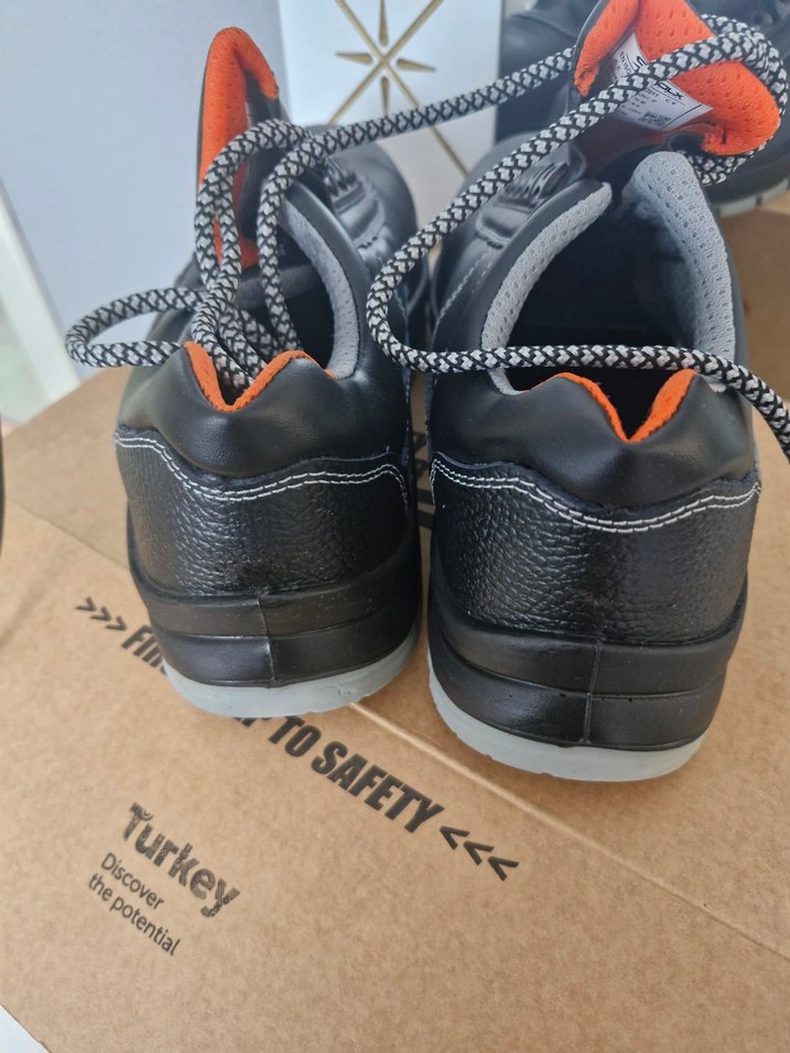 Siyah Bağcıklı Erkek Kauçuk Bot - Görsel 3