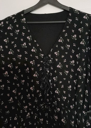 V Yaka Siyah Midi Uzun Kollu Elbise - Görsel 4