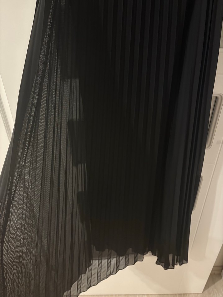 Siyah Pilili Uzun Askılı Elbise - Görsel 2