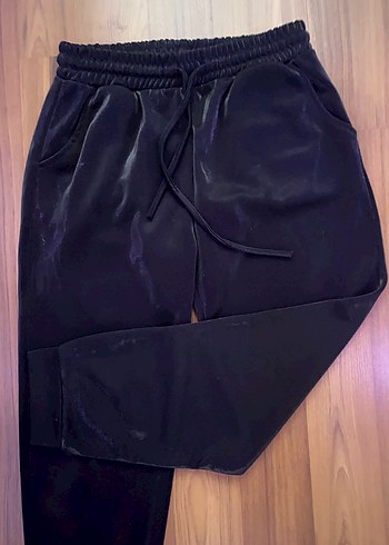 Simli Parlak Eşofman Altı - Görsel 2