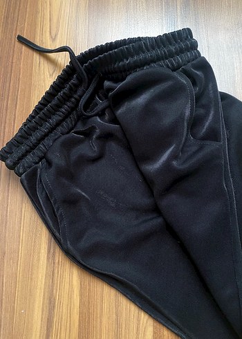 Simli Parlak Eşofman Altı - Görsel 3