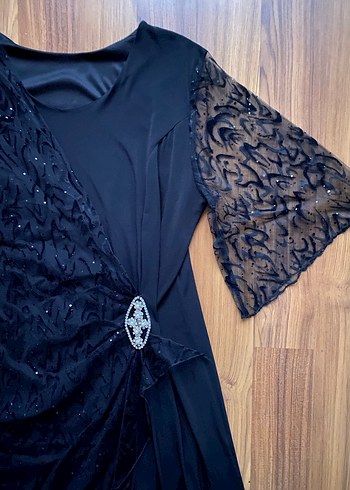 Dantel Detaylı Midi Elbise - Görsel 2