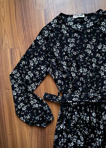 Çiçek Desenli Uzun Elbise - Görsel 2