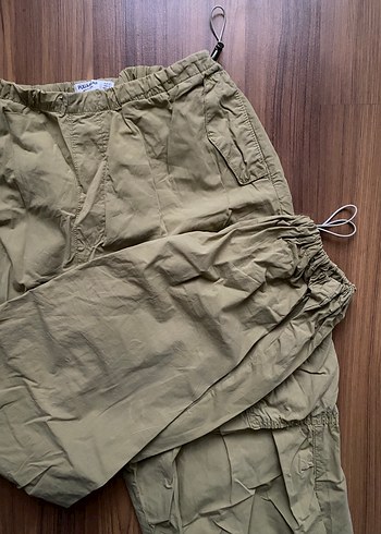 Pull and Bear Kargo Pantolon - Görsel 3