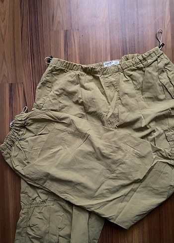 Pull and Bear Kargo Pantolon - Görsel 2