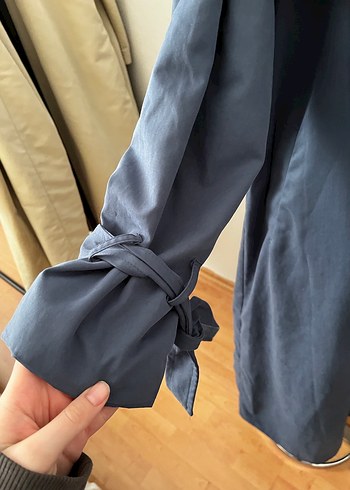 Mavi Büyük Beden Uzun Kesim Düğmeli Kadın Trençkot - Görsel 5