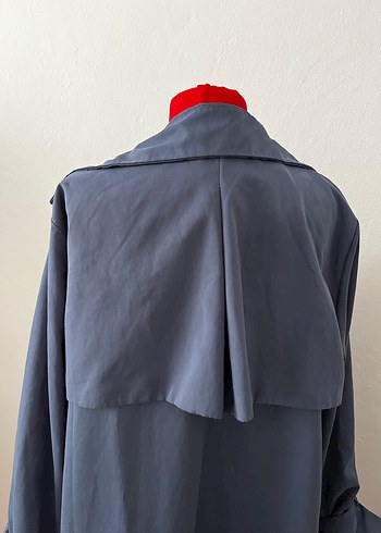 Mavi Büyük Beden Uzun Kesim Düğmeli Kadın Trençkot - Görsel 4