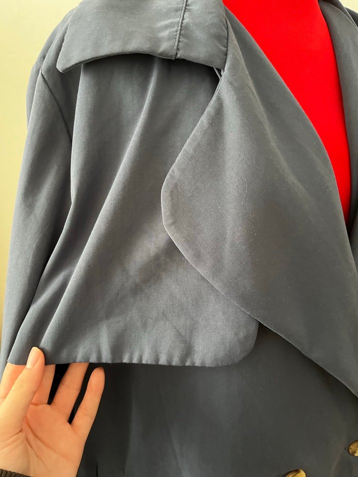 Mavi Büyük Beden Uzun Kesim Düğmeli Kadın Trençkot - Görsel 3