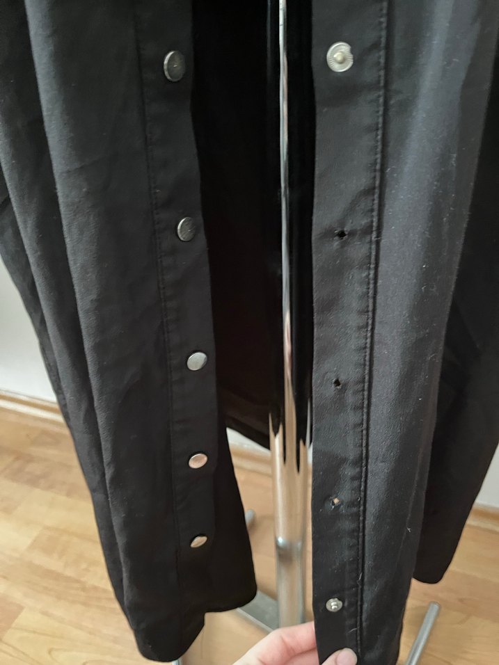 Siyah çıtçıtlı Uzun Ferace - Görsel 2