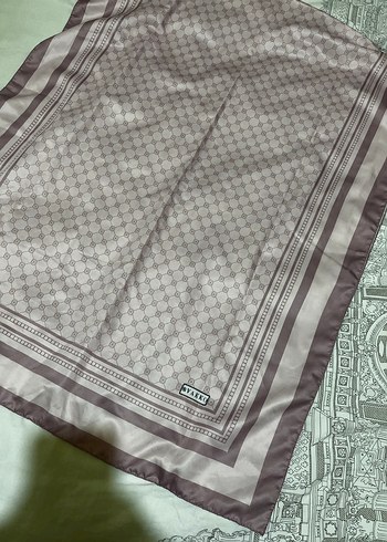 Vakko pembe Dökümlü Kadın Şal - Görsel 4