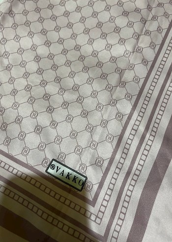 Vakko pembe Dökümlü Kadın Şal - Görsel 2