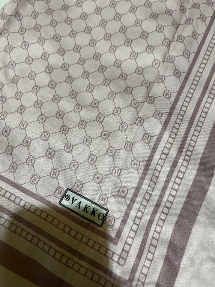 Vakko pembe Dökümlü Kadın Şal - Görsel 2