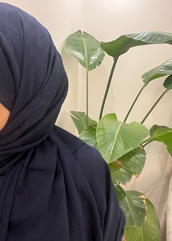 Lacivert İpek Dokulu Kadın Şal - Görsel 2