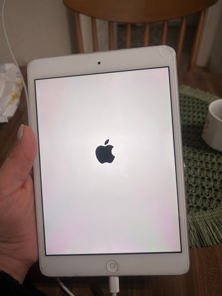 Silver iPad Tablet mini 2 32 GB sorunsuz - Görsel 2