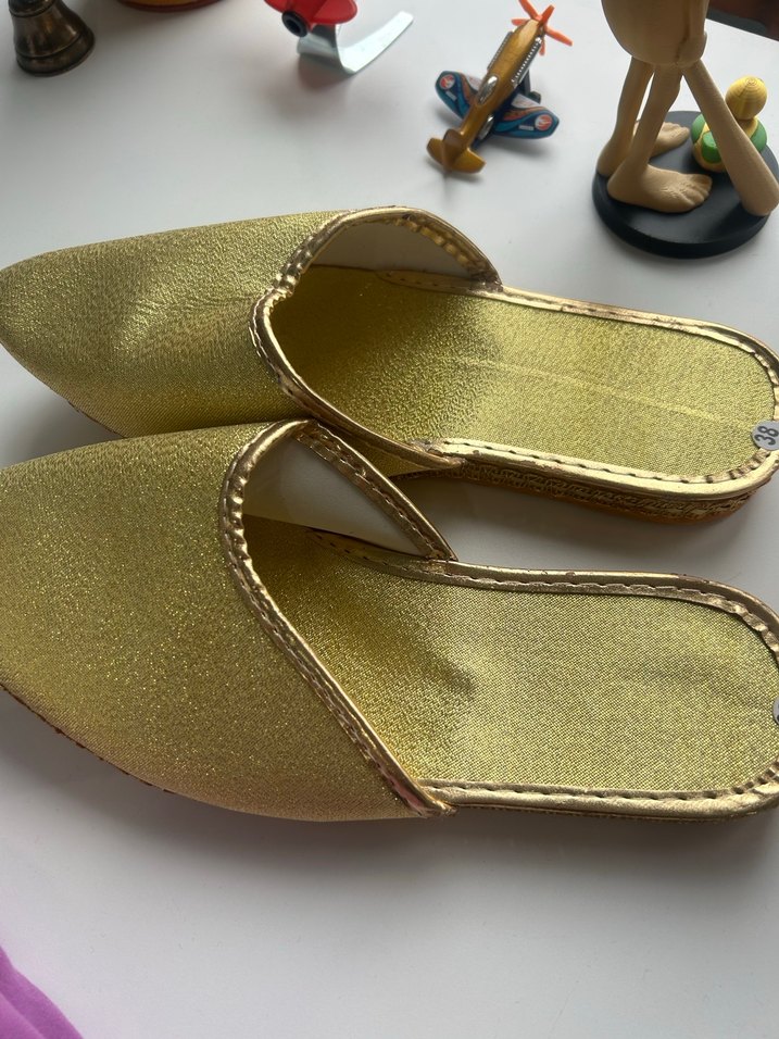 Altın Renkli çarık terlik - Görsel 3