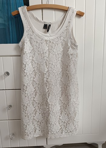 Beyaz Tül Detaylı Düz Elbise - Görsel 3