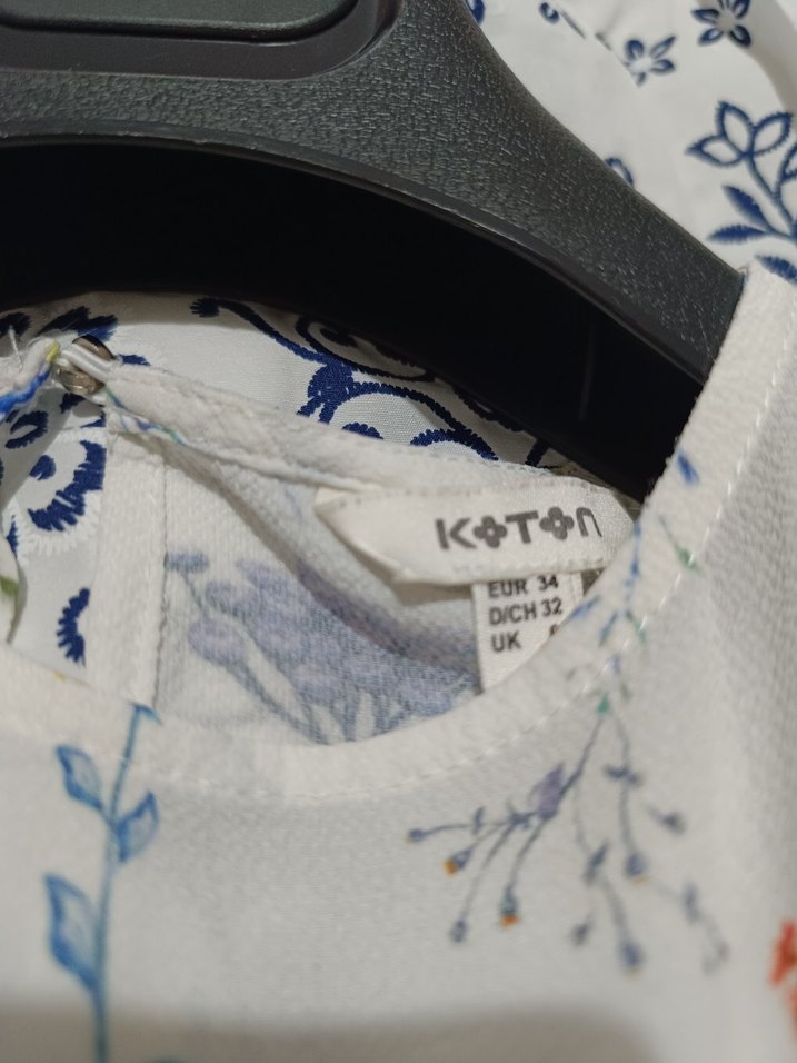 Pamuklu Çiçek Desenli Fırfır Detsylı Bluz - Görsel 2