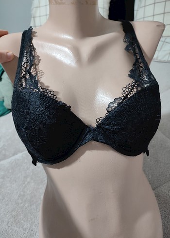 Siyah Dantel Detaylı Gotik Sütyen - Görsel 2