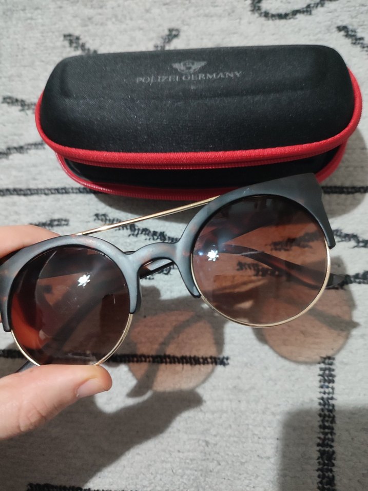 Kadın Kahverengi Retro Güneş Gözlüğü ve Fermuarlı Kılıf - Görsel 2