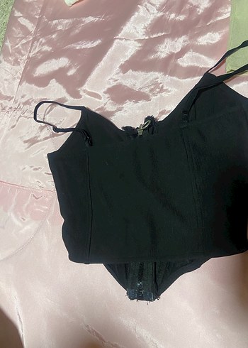 Siyah Fermuarlı Straplez Gotik Büstiyer - Görsel 3