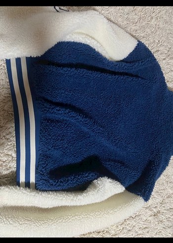 Bayan Kapüşonlu Nakışlı peluş mont - Görsel 3