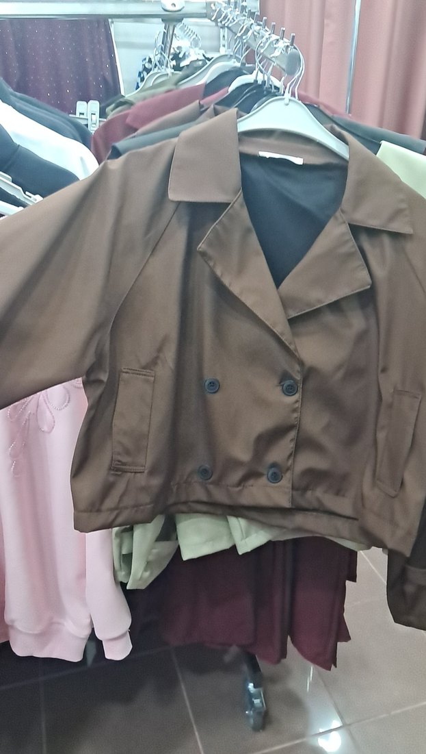 Düğmeli Kısa Kahverengi Kadın Blazer - Görsel 4