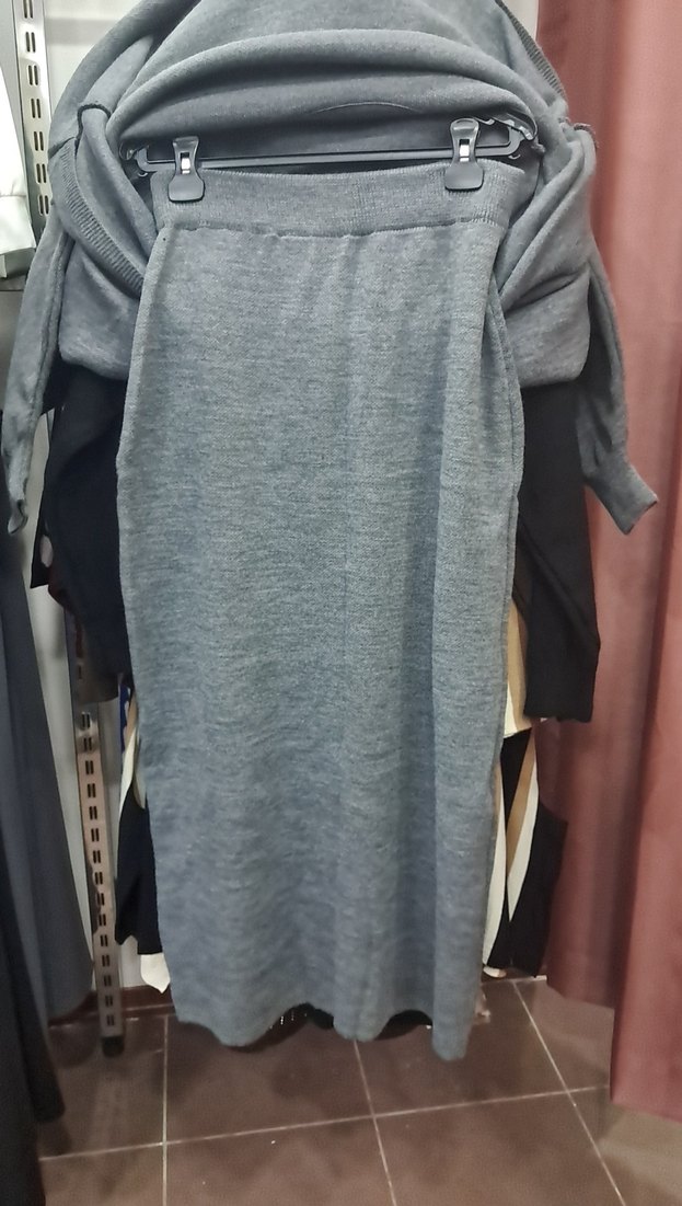 Gri Uzun Kollu Boğazlı Örgü Kadın Kazak Takım - Görsel 4