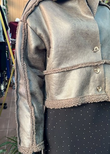 Kürk Detaylı Gri Süet Kısa Ceket - Görsel 2