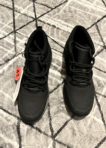 Lc waikiki sıfır bot - Görsel 2