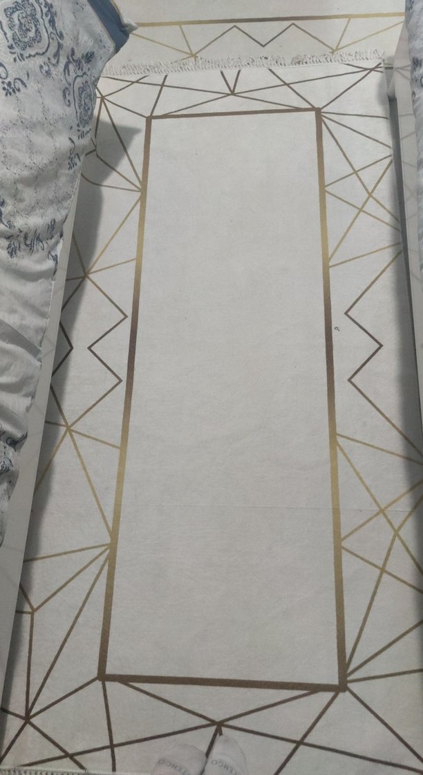 Gri ve Altın Renkli Modern Baskılı Halı - Görsel 2