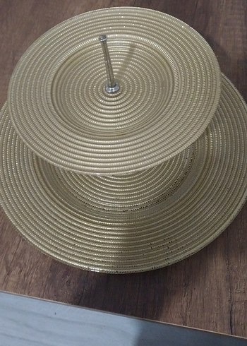 Parlak Altın Renkli İki Katlı Sunum Tabağı - Görsel 2