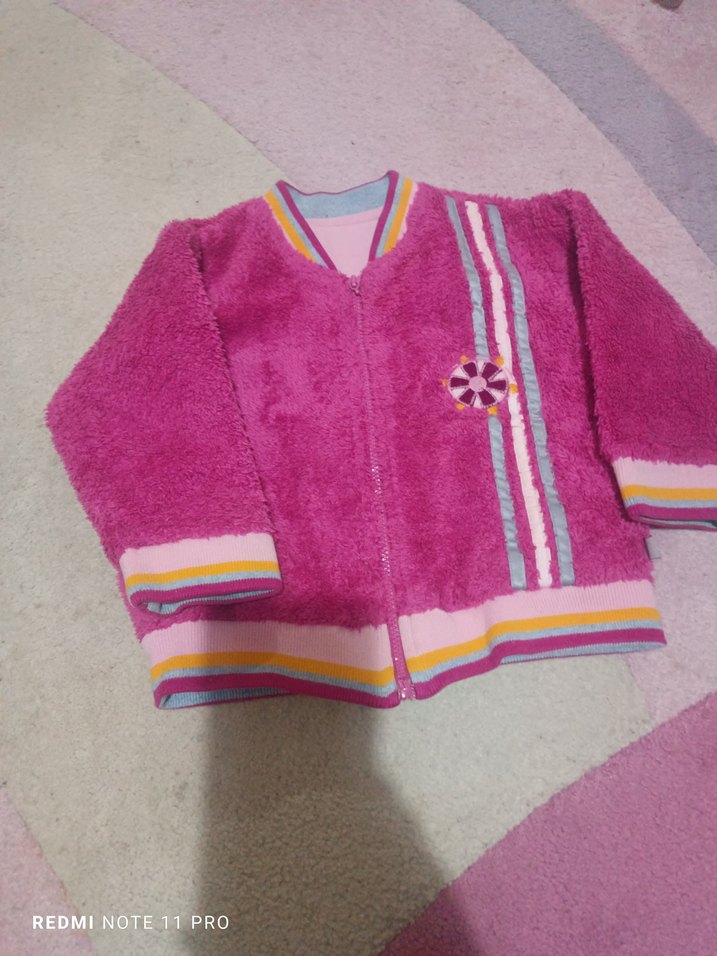 Kız Çocuk Renkli Örgü V Yaka Ceket - Görsel 3