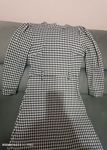 Düğmeli Yüksek Yakalı Gri Kadın Gömlek - Görsel 2